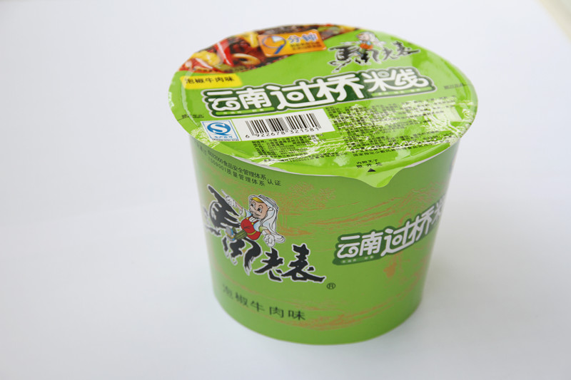 马老表过桥米线桶装(泡椒牛肉味)